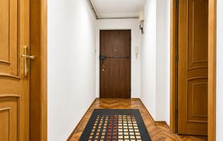 Apartament 2 camere de închiriat – Strada Smârdan, Centrul Vechi