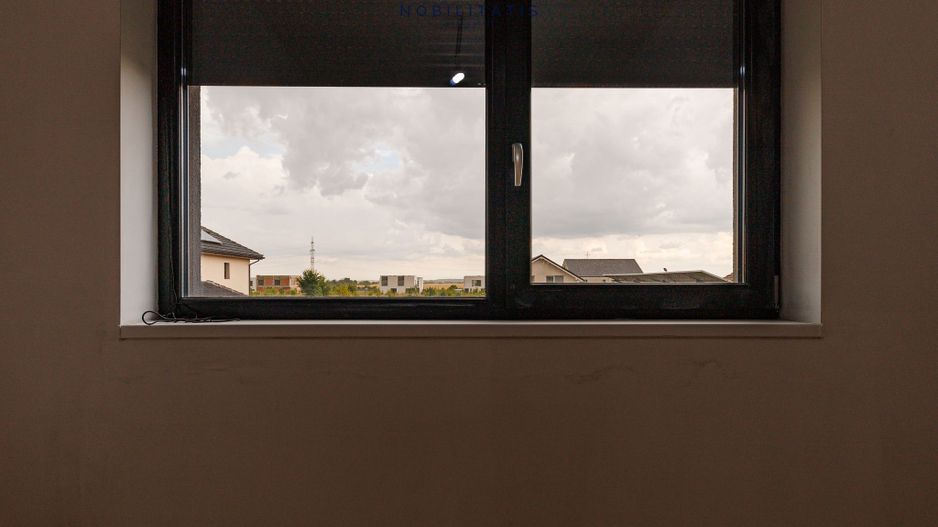 Duplex de vanzare la liziera padurii - 130 mp, 4 bai & 4 dormitoare - Poză 32