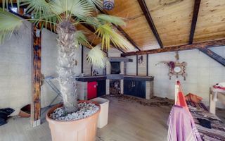 Vilă cu 6 camere în zona Alfa - Poză 31