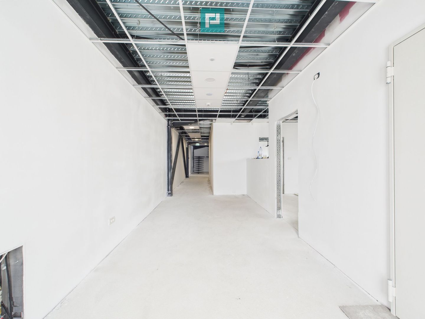 Hală Modernă, în zona Aeroport – 949 mp Utili - Poză 5