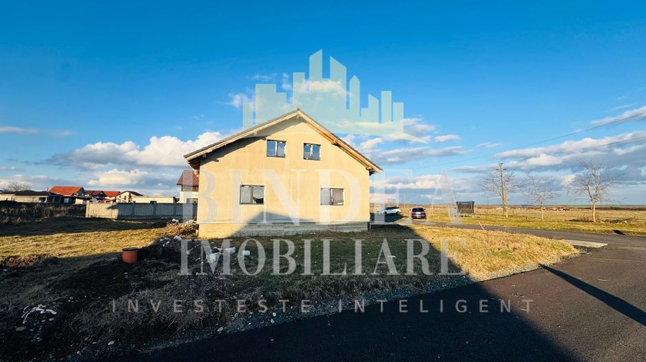 Casa individuala P+ M Pischia 167mp utili, 723mp teren - Poză 3