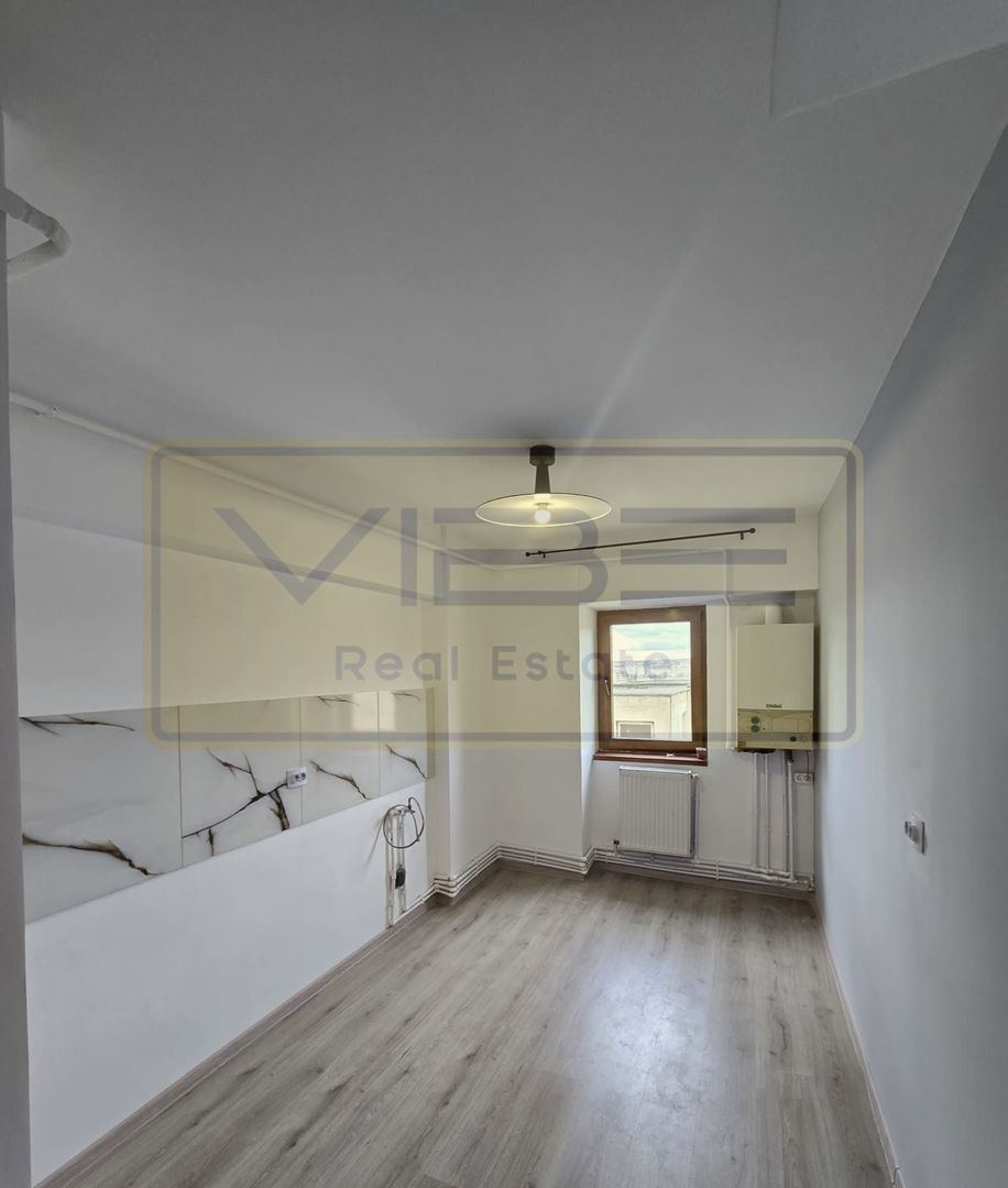 Centru - Gara Iasi- renovat complet - 3 camere decomandat - 69mp - Poză 1