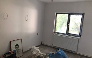 Apartament 4 camere decomandat centrala 83mp renovat etaj 1 Craiovita - Poză 4