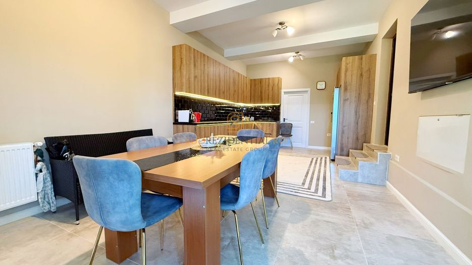 Vila mobilata si utilata, 6 camere, 3 bai, Teren 462 mp - Poză 22