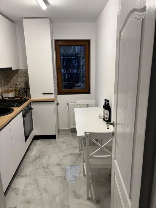 Apartament de vanzare - Poză 2