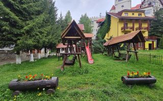 Casa ta de vacanta, imbratisata de natura,3 terase, parcare, Poiana Brasov - Poză 26