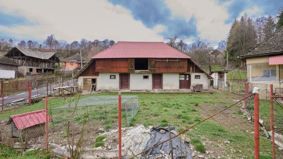  Casa  la munte cu teren generos in Com. Nucsoara, loc. Slatina jud. Arges! - Poză 15