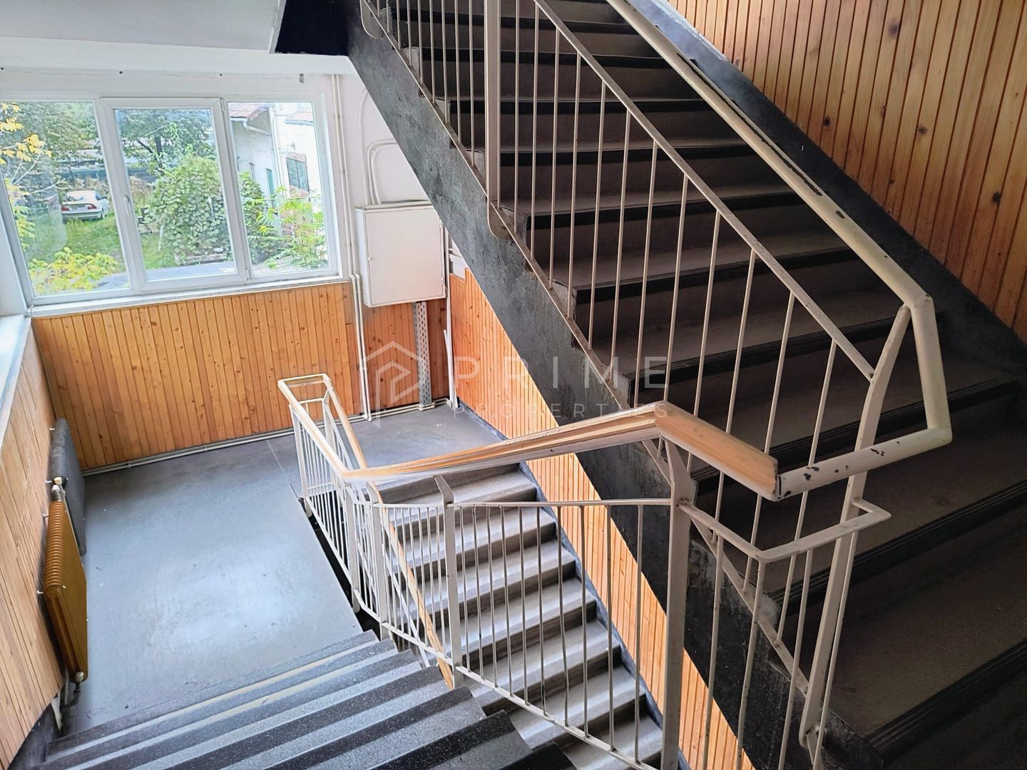 Clădire multifuncțională de vânzare – comerț, birouri și producție. - Poză 8