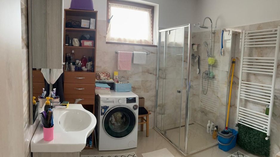 Casă nouă | 800 mp teren | liniște + spațiu | Izvor Brașov - Poză 9