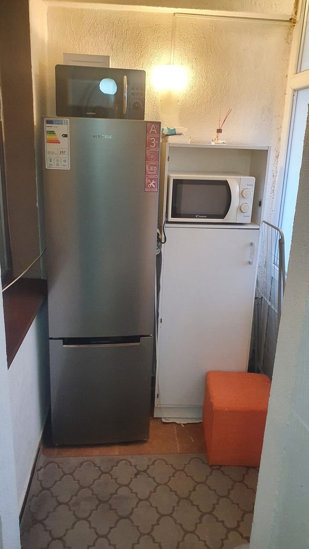 Apartament de vânzare, complet mobilat - Poză 5