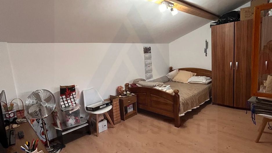 Casa 3 camere 73,73 mp parter 2 pivnite si magazie centru Cisnadie - Poză 8