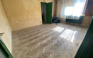 vand apartament 3 camere, etaj 2, zona Piata Sarbilor - Poză 5