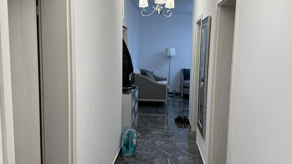 AP. 3 CAMERE SEMIMOBILAT, MUTARE IMEDIATA, PARCARE INCLUSA,COMISION 0% - Poză 4