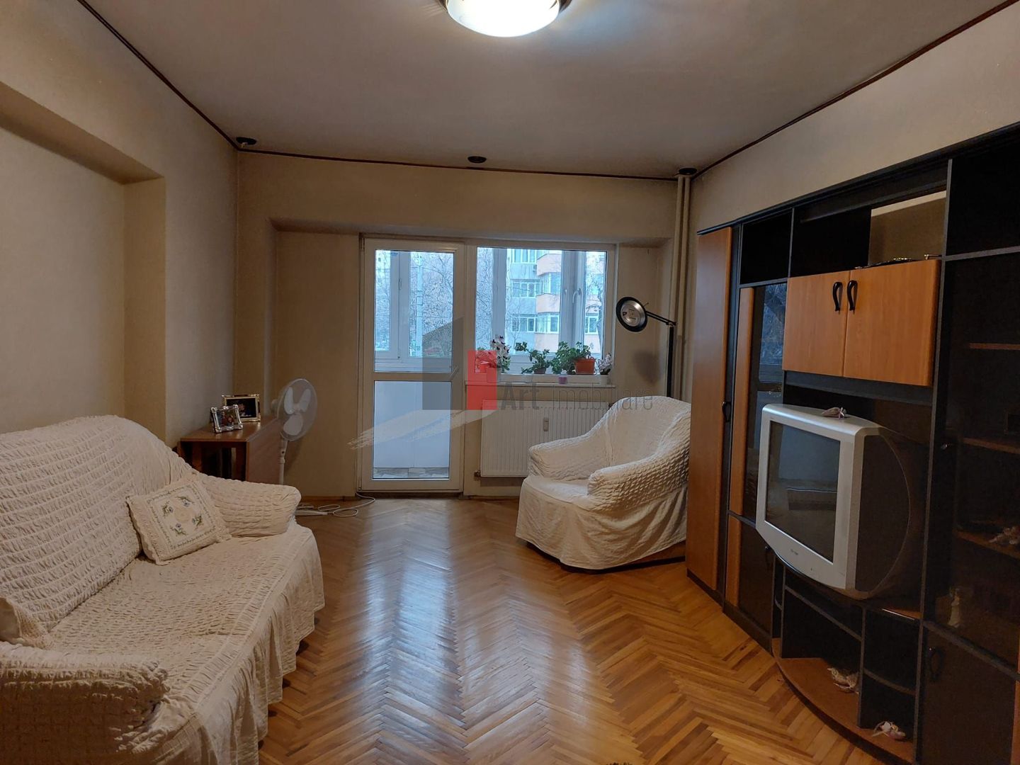 Apartamentul "POLIRAN", Rahova-Liceul Bolintineanu, bloc stradal, vedere mixta - Poză 2