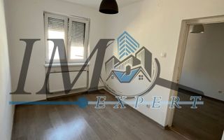 Apartament cu 3 camere renovat de vânzare in Sebeș - Poză 3