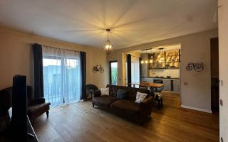 Apartament premium în vila/Garaj inclus/Zona privată - Poză 3