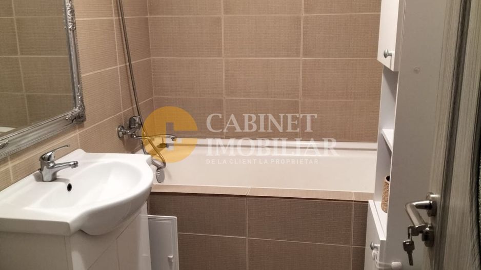 Etaj 1 Nicolina Prima Statie Apartament 2 Camere Decomandat Bloc 1983 - Poză 9