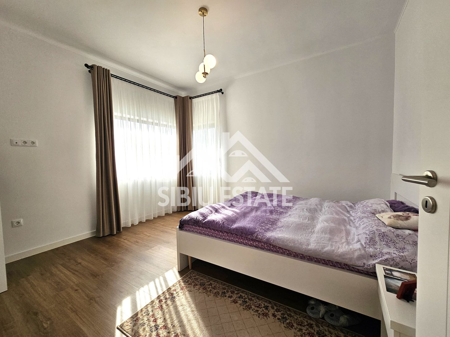 Casa Sibiu Cisnadioara, casa cu garaj, 5 camere, 3 bai - Poză 10