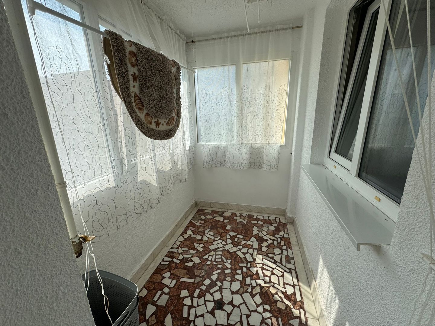 Costin Georgian Chisinau 2 camere 5/8 42 mp - Poză 8