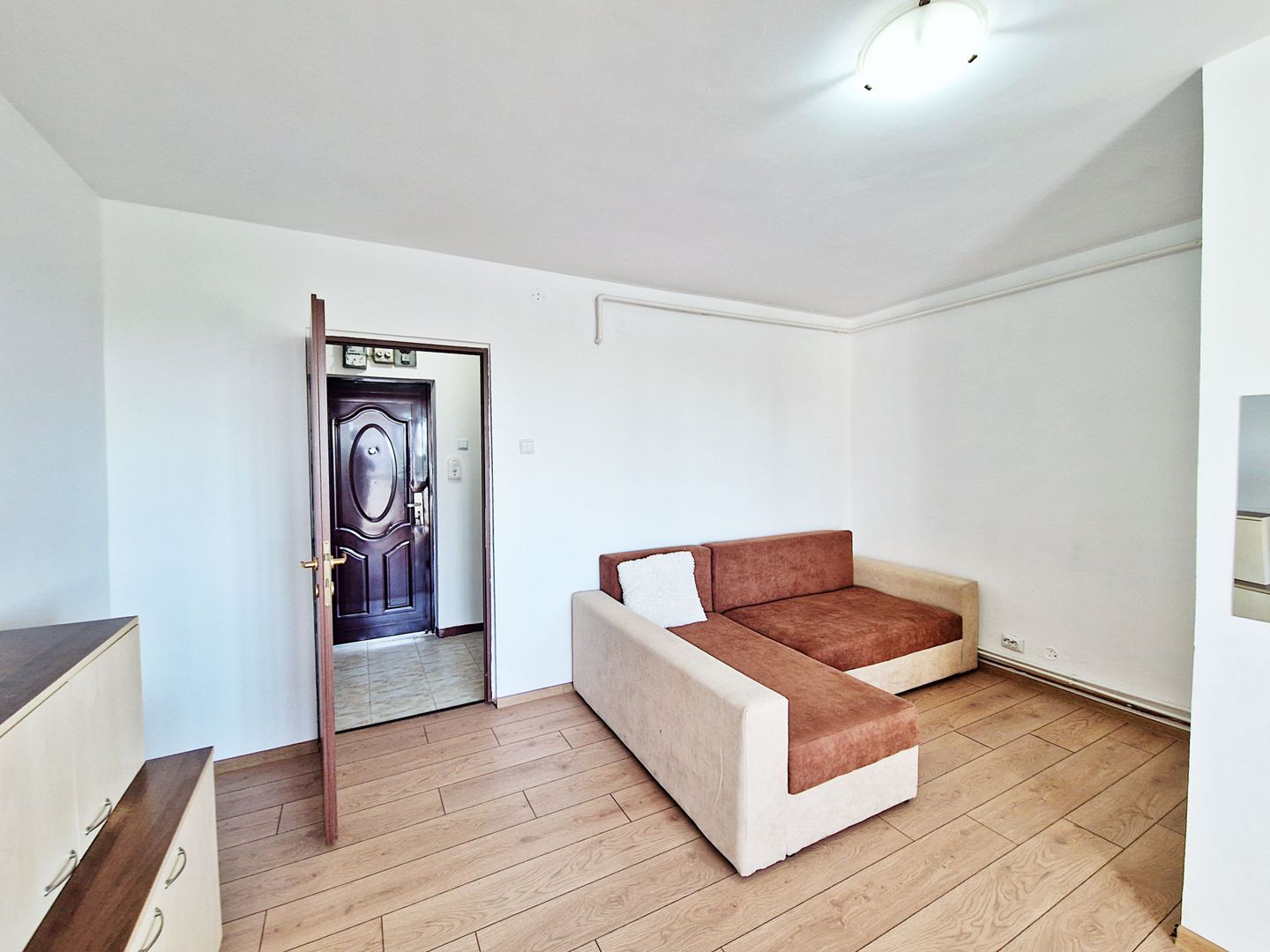 AZURA Imobiliare - Garsonieră Mobilată de Închiriat Pitești Craiovei - Poză 6