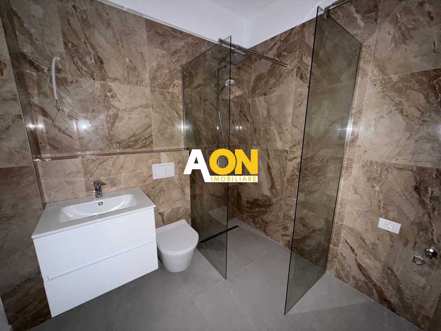 Apartament premium cu 3 camere, 2 bai, parter inalt, Cetate - Poză 9