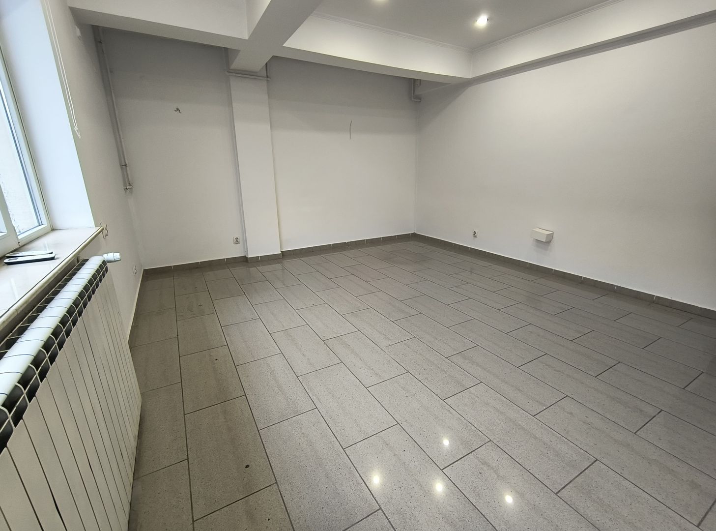 Spatiu birouri Piata Romana- Dacia- Lascar Catargiu adiacent - Poză 7