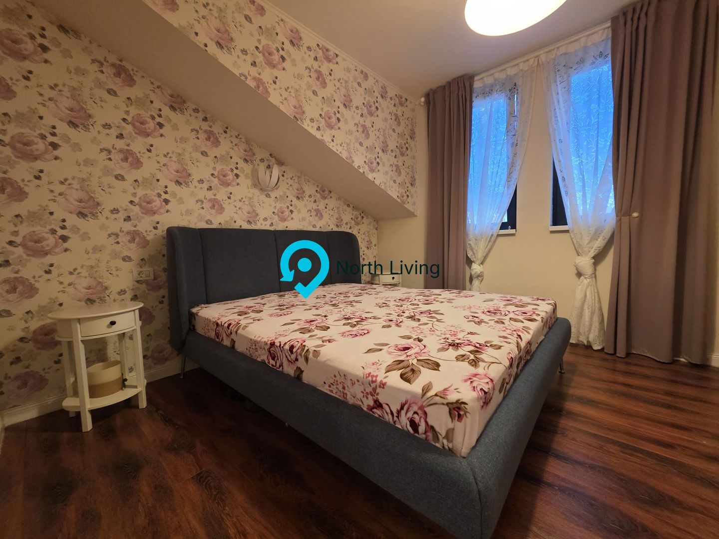 Casa 4 camere + curte 300 mp Tunari - Poză 9
