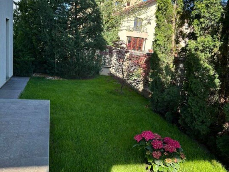 Vila lux de vanzare in cel mai dorit complex din Erou Iancu Nicolae-locatie rara - Poză 45