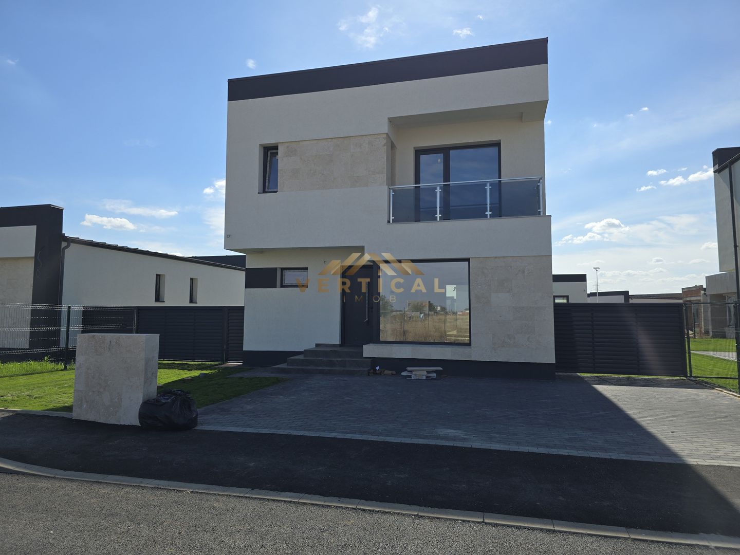 Vila 4 Camere / Posibilitate rate / Berceni Mega Parc - Poză 1