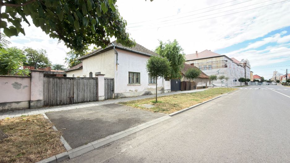 Casă Centrală 6 incăperi Str. Iuliu Maniu - Carei - Comision 0% - Poză 4