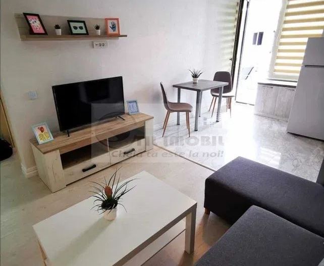 Apartament cu 2 camere - 48 mp - Royal Town - Intabulat ! - Poză 2