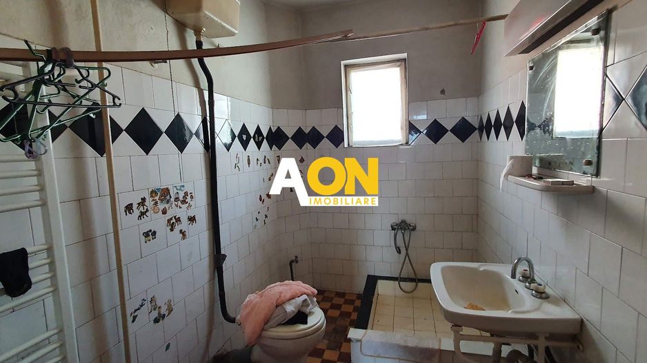 Casa cu 5 camere, 768 mp teren, Cetate - Poză 12