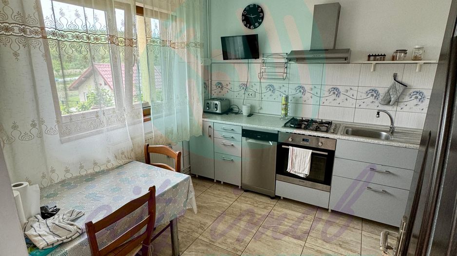 Oază de liniște și confort la poalele pădurii – Casa ta de vis! - Poză 9