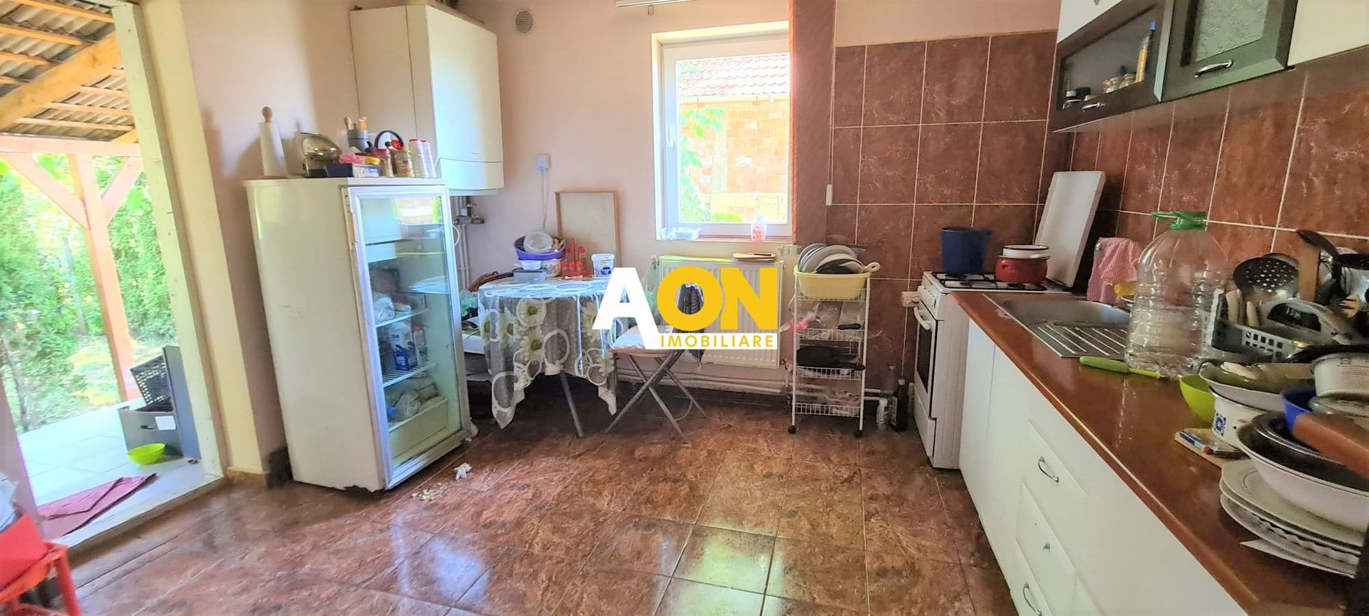 Vila pretabila pensiune + restaurant,  10 camere,  1000MP teren - Poză 23