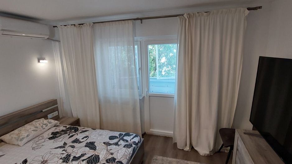 Închiriere 3 camere Bd. Unirii, 76 mp, mobilat, parcare - Poză 7