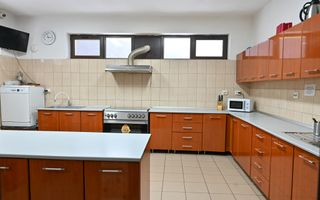 Pensiune la cheie de vanzare | 10 camere | Sacele, Brasov |Comision 0% - Poză 28