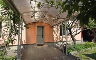 Casă cu grădină in zonă centrală - Poză 6