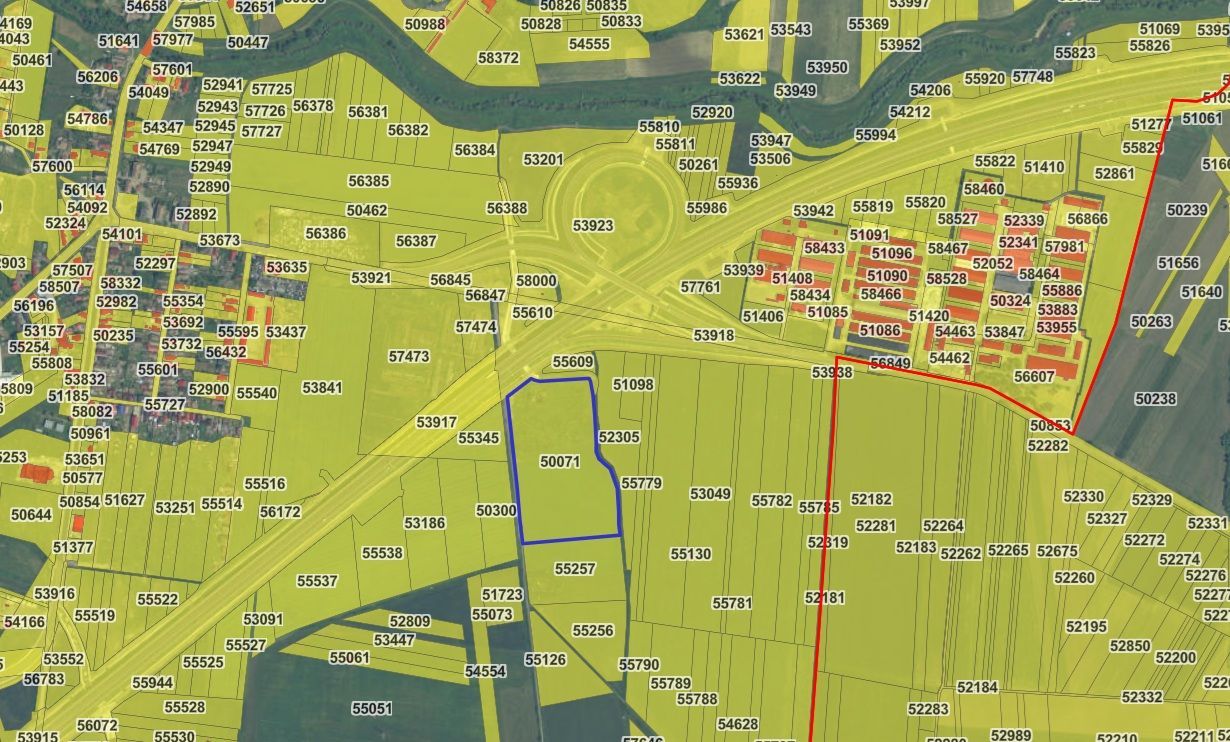 Ungheni - Investitie teren Spatiu Industrial - acces Autostrada Transilvaniei - Poză 1