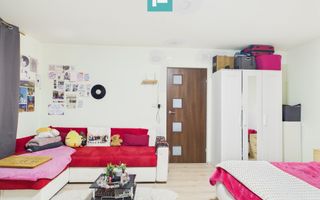 Casă complet renovată în Orțișoara. - Poză 1