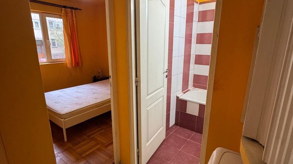 Propunem apartament de vanzare, 2 camere zona intim Arad - Poză 8