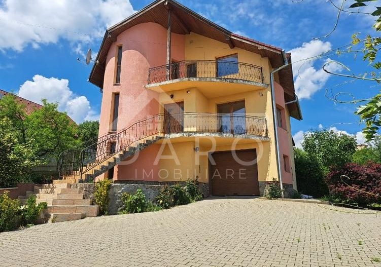 Casă de vânzare, teren 1040 mp - Poză 2