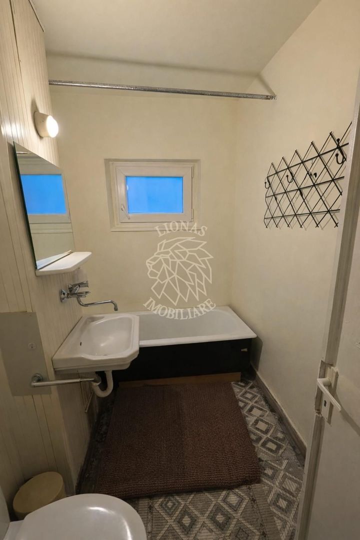 Oportunitate Investitie! Apartament 2 camere-balcon-Zona Centrala - Poză 4