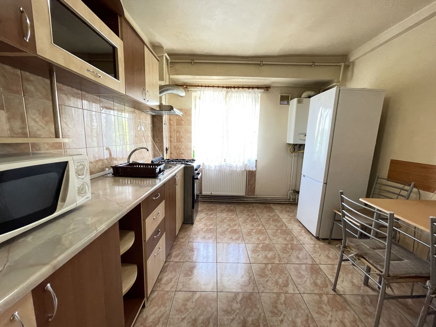 Apartament cu doua camere in zona Aradului - Poză 7