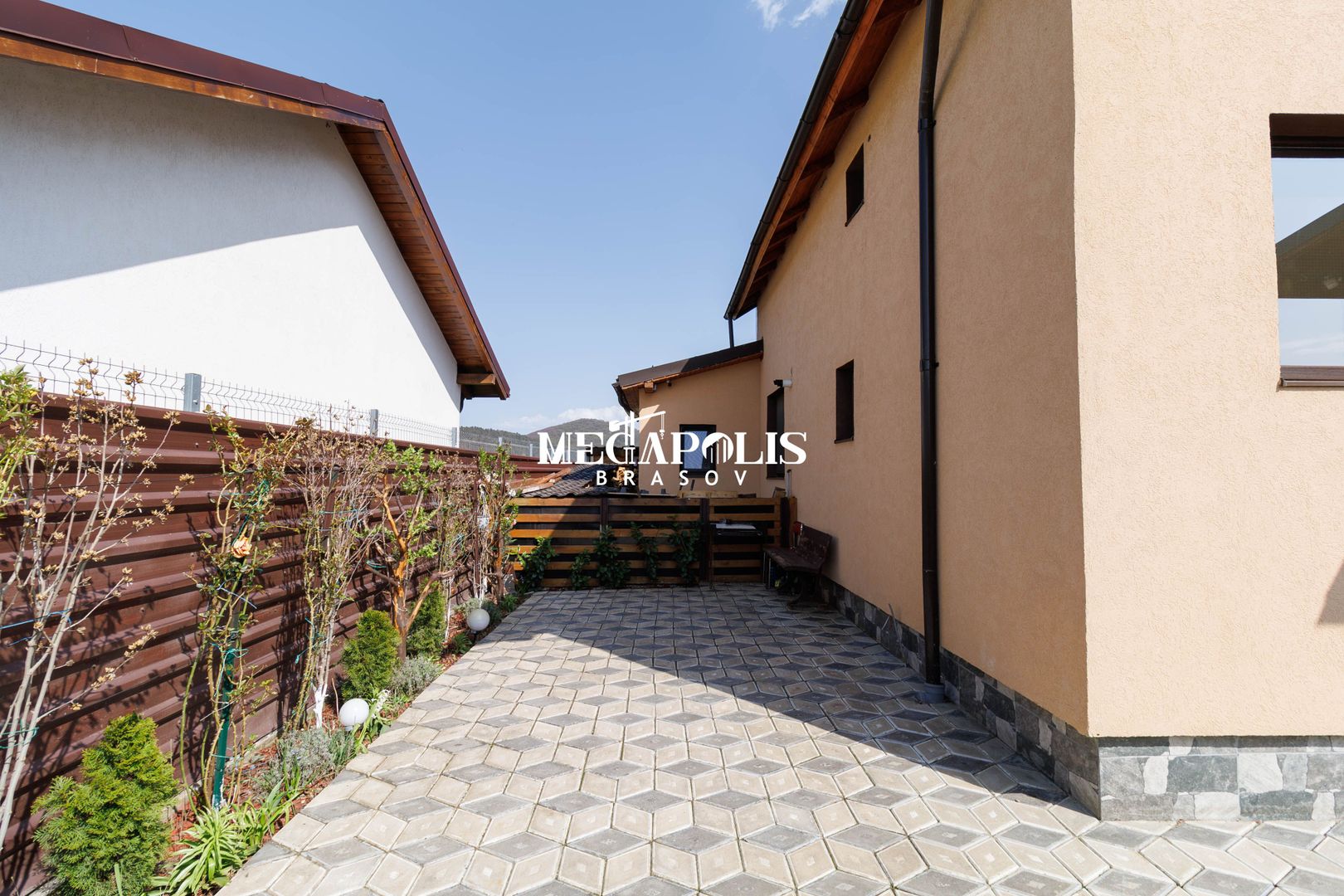 Casă spațioasă 4 dormitoare Sânpetru, 500 mp teren, mobilată complet - Poză 19