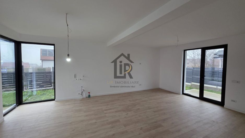 Casa individuala plan parter 4 camere zero comision -Miroslava - Poză 5