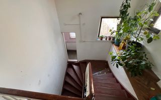 Casa Centrala Ideal pentru Clinica - Poză 15