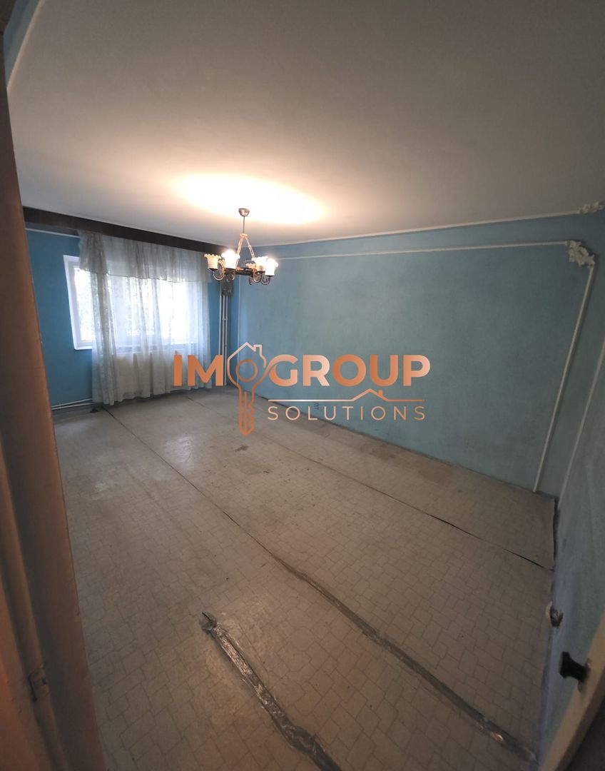 Bloc din 1986 - 3 camere decomandat - Dancu - Poză 2