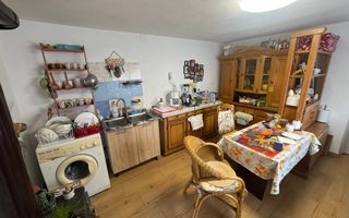 Casa individuala in Arpasu de Sus, teren mare, partial renovata - Poză 2