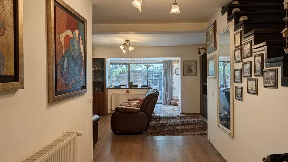 Padurea Cernica - Casa P+1+Pod Inalt, Lot pe Colt 250 Mp, Mobilata - Poză 4