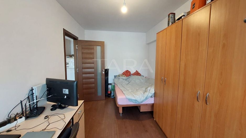 Apartament cu 2 camere decomandat, balcon, 56mp. - Poză 8